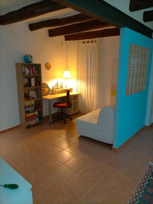 Preciosa Casa De 2 Pisos A 50 Metros De La Playa Villa Canet De Mar Bagian luar foto
